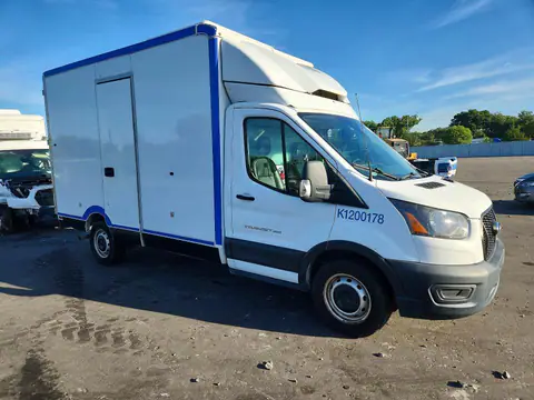 1FDBW5Z8XLKB30322 — 2020 Ford Transit, фото 4 с аукциона Аукцион 26.10.2026, Мелкие вмятины и царапины