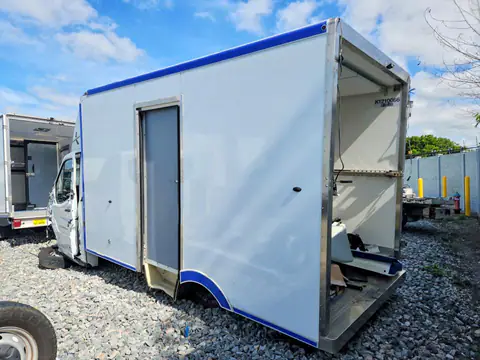 1FDBW5Z85LKB80349 — 2020 Ford Transit, zdjęcie 2 z Аукцион 26.10.2026, Uszkodzenia dookoła