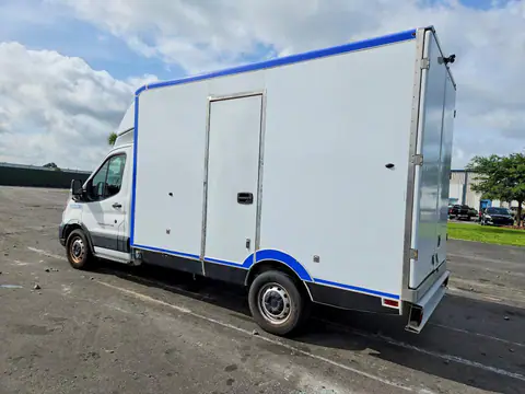 1FDBW5Z87LKB07483 — 2020 Ford Transit, фото 2 с аукциона Аукцион 26.10.2026, Мелкие вмятины и царапины