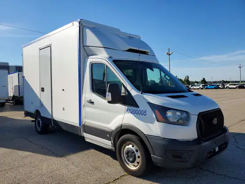 1FDBW5Z89LKA71134 — 2020 Ford Transit, ფოტო 4, Аукцион 28.10.2026, მცირე ჩაღრმავებები და ნაკაწრები