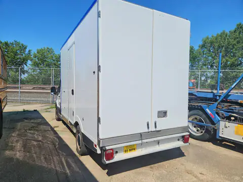 1FDBW5Z80LKA83401 — 2020 Ford Transit, ფოტო 2, Аукцион 28.10.2026, მცირე ჩაღრმავებები და ნაკაწრები