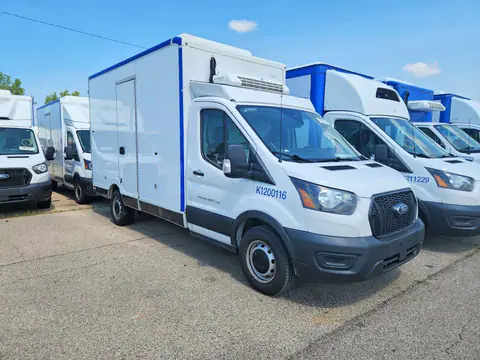1FDBW5Z8XLKB11480 — 2020 Ford Transit, ფოტო 4, Аукцион 28.10.2026, მცირე ჩაღრმავებები და ნაკაწრები