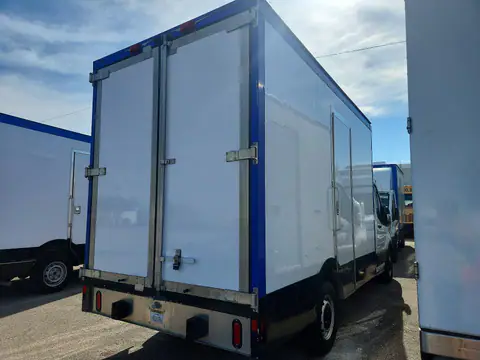 1FDBW5Z8XMKA80037 — 2021 Ford Transit, фото 3 з Аукцион 28.10.2026, Механічні пошкодження
