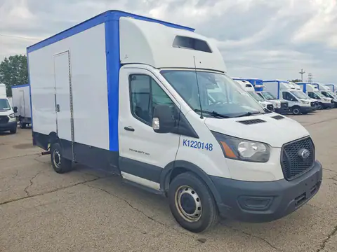 1FDBW5Z88MKA80022 — 2021 Ford Transit, foto 4 de Аукцион 28.10.2026, Lateral