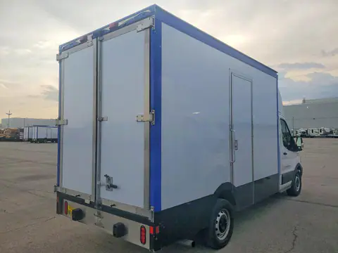 1FDBW5Z88MKA80036 — 2021 Ford Transit, фото 3 з Аукцион 28.10.2026, Незначні вм’ятини й подряпини