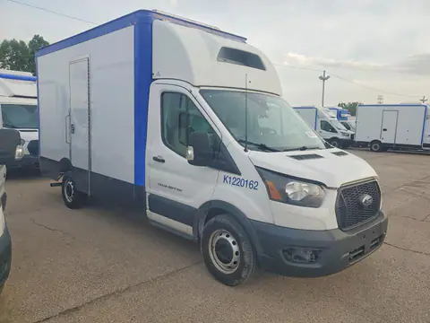 1FDBW5Z88MKA80036 — 2021 Ford Transit, фото 4 з Аукцион 28.10.2026, Незначні вм’ятини й подряпини