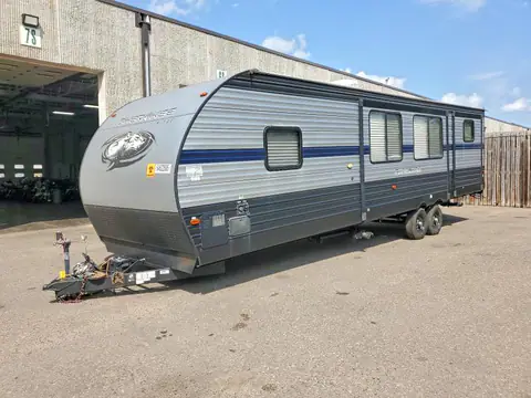 4X4TCKF27KX140205 — 2019 Forest River Cherokee, foto 2 de Аукцион 22.10.2026, Inundación