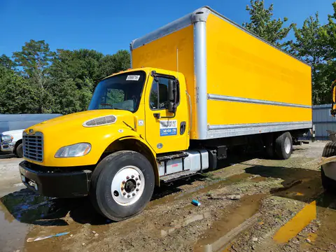 3ALACWFC8JDJH5069 — 2018 Freightliner M2, Вандалізм (Vandalism), фото до ремонту