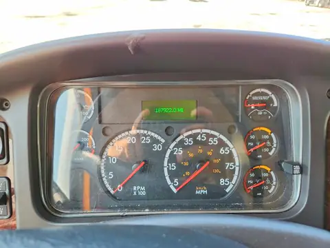 3ALACWFC8JDJH5069 — 2018 Freightliner M2, фото 9 с аукциона Аукцион 02.10.2026, вандализм