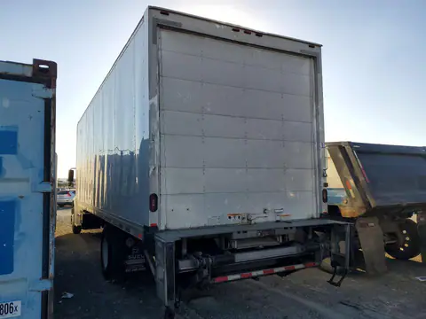 1FVACWFC6JHHR2326 — 2018 Freightliner M2, zdjęcie 2 z Аукцион 27.10.2026, Przód