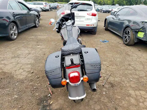 1HD1YBK16JC060894 — 2018 Harley-Davidson Flhcs, фото 4 з Аукцион 23.10.2026, Пошкодження з усіх боків