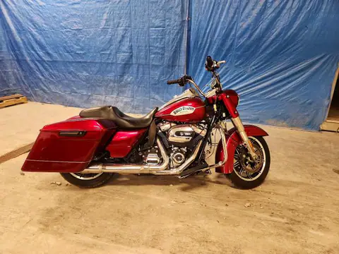 1HD1FHC14JB635524 — 2018 Harley-Davidson FLHP, Tył (Rear End), zdjęć przed naprawą
