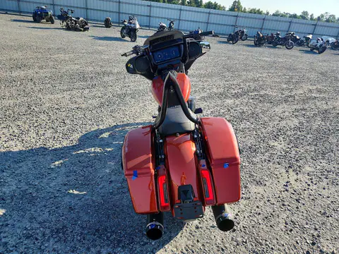 1HD1KB714RB619080 — 2024 Harley-Davidson FLHX, foto 4 de Аукцион 22.10.2026, Daños en todo el vehículo