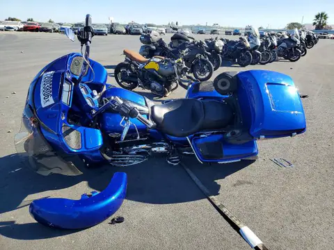 1HD1KGD35JB631570 — 2018 Harley-Davidson Fltru, фото 3 з Аукцион 22.10.2026, Бокова частина