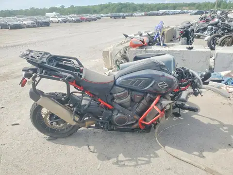 MLY1ZGS14SS950360 — 2025 Harley-Davidson RA1250, ПЕРЕДНЯЯ ЧАСТЬ (Front End), фото до ремонта