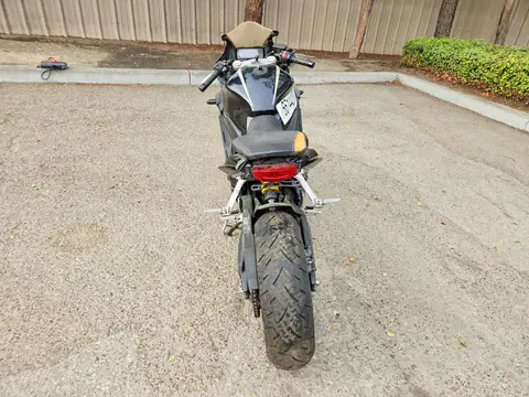 MLHRH0158M5200205 — 2021 Honda CBR650, фото 4 с аукциона Аукцион 01.10.2026, ПЕРЕДНЯЯ ЧАСТЬ