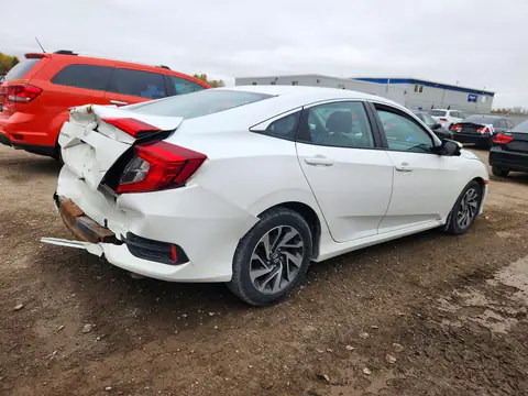 2HGFC2F86JH027096 — 2018 Honda Civic, zdjęcie 3 z Аукцион 22.10.2026, Tył