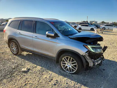 5FNYF6H92HB025129 — 2017 Honda Pilot, zdjęcie 4 z Copart 22.10.2026, Przód