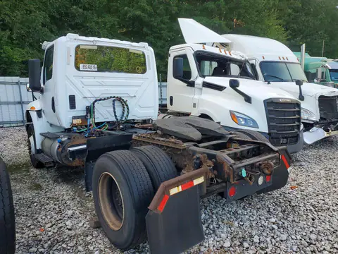 1HSEUTAN5KH091946 — 2019 International MV607, zdjęcie 2 z Аукцион 21.10.2026, Uszkodzenia mechaniczne