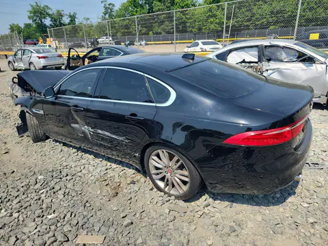 SAJBK4BVXHCY27969 — 2017 Jaguar XF, foto 2 de Аукцион 23.10.2026, Parte delantera