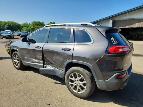 1C4PJMLB3JD613210 — 2018 Jeep Cherokee, фото 2 с аукциона Аукцион 22.10.2026, БОКОВАЯ ЧАСТЬ
