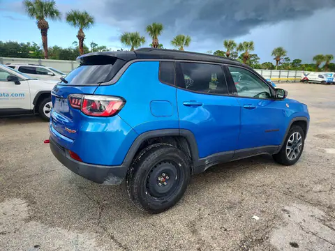 3C4NJDDB3LT223615 — 2020 Jeep Compass, фото 3 з Аукцион 28.10.2026, Передня частина