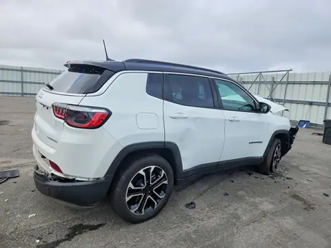 3C4NJDCN5RT106798 — 2024 Jeep Compass, фото 3 з Аукцион 21.10.2026, Передня частина