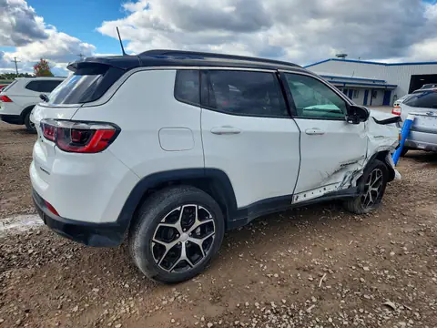3C4NJDCN2RT159765 — 2024 Jeep Compass, zdjęcie 3 z Аукцион 26.10.2026, Przód