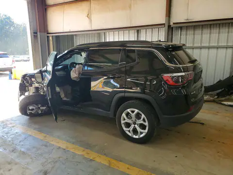 3C4NJDBN0ST595635 — 2025 Jeep Compass, zdjęcie 2 z Аукцион 28.10.2026, Dachowanie