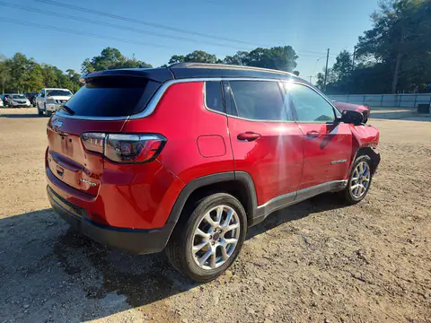 3C4NJDCNXST508225 — 2025 Jeep Compass, zdjęcie 3 z Аукцион 27.10.2026, Przód