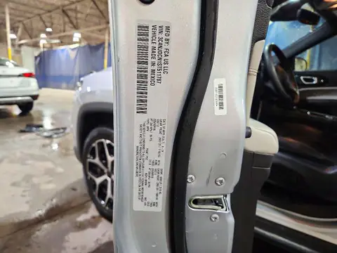 3C4NJDCN1ST511787 — 2025 Jeep Compass, photo 13 from Аукцион 26.10.2026, Side