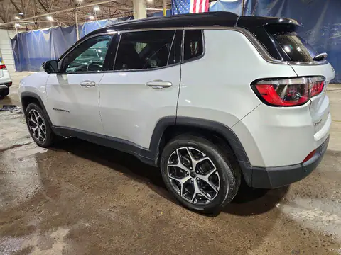3C4NJDCN1ST511787 — 2025 Jeep Compass, фото 2 с аукциона Аукцион 26.10.2026, БОКОВАЯ ЧАСТЬ