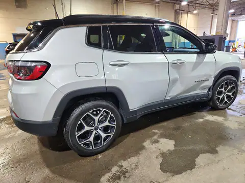 3C4NJDCN1ST511787 — 2025 Jeep Compass, фото 3 с аукциона Аукцион 26.10.2026, БОКОВАЯ ЧАСТЬ