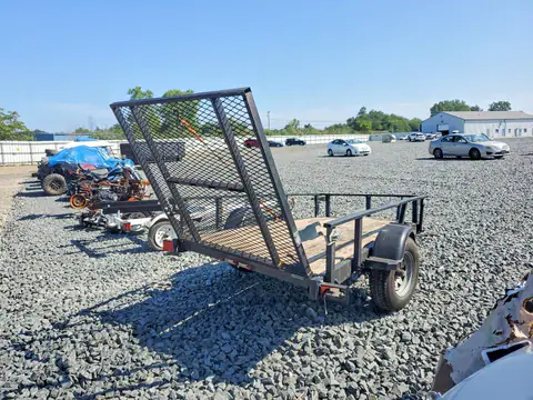 5KTUS1418KF538184 — 2019 Karavan UTIL Trail, photo 3 from Аукцион 22.10.2026, Rear end