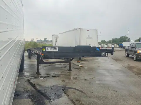 7UZFW5038PL000587 — 2023 Kauf Trailers, photo 4 from Аукцион 27.10.2026, Rear end