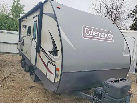 4YDT2152XJM939705 — 2018 Keystone Coleman, ფოტო 4, Аукцион 06.10.2026, ბუნებრივი ცვეთა