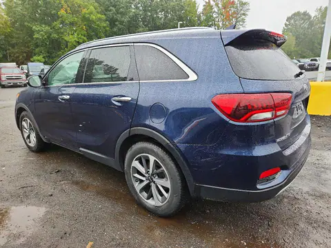 5XYPHDA53KG501583 — 2019 Kia Sorento, foto 2 de Аукцион 22.10.2026, Pequeñas abolladuras y arañazos