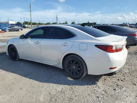58ABK1GG7HU044923 — 2017 Lexus ES, zdjęcie 2 z Аукцион 07.10.2026, Drobne wgniecenia i rysy