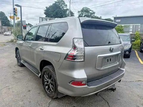 JTJAM7BX3L5246248 — 2020 Lexus GX, foto 2 de Аукцион 07.10.2026, Pequeñas abolladuras y arañazos