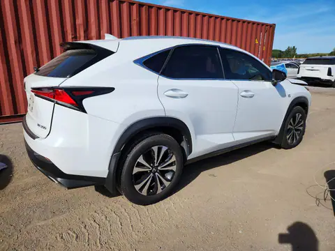 JTJBARBZ3J2152170 — 2018 Lexus NX 300, фото 3 с аукциона Аукцион 22.10.2026, ПЕРЕДНЯЯ ЧАСТЬ