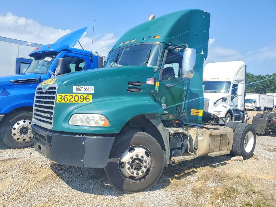 1M1AW01X8HM009404 Mack 600 2017 — повреждение Опрокидывание, фото до ремонта