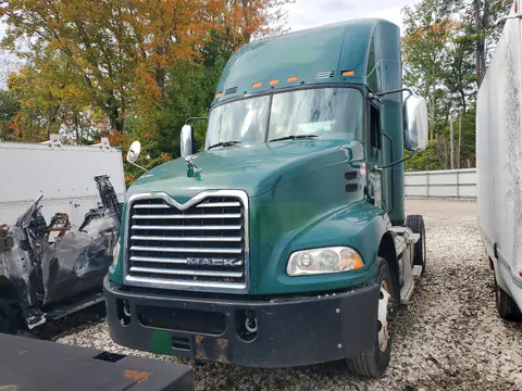1M1AW01X4HM009531 — 2017 Mack 600, МЕХАНИЧЕСКИЕ ПОВРЕЖДЕНИЯ (Mechanical), фото до ремонта