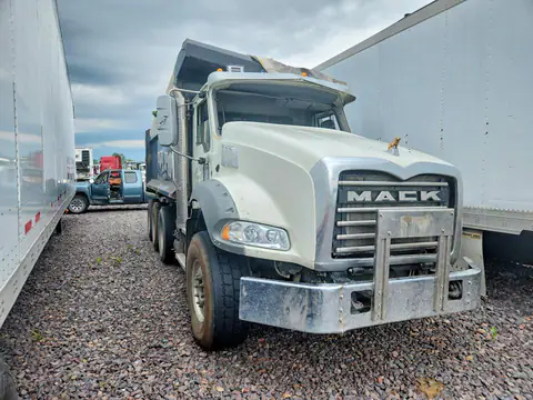 1M2GR2GC3LM013267 — 2020 Mack Granite, ფოტო 4, Аукцион 22.10.2026, გადაბრუნება