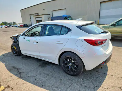 JM1BM1N73G1299237 — 2016 Mazda 3, photo 2 from Copart 19.10.2026, Front end