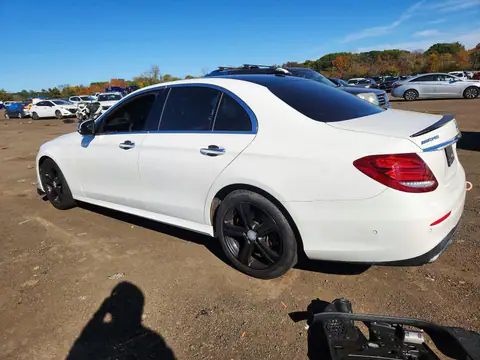 WDDZF4KB4HA097016 — 2017 Mercedes-Benz E, ფოტო 2, Аукцион 27.10.2026, დატბორვა