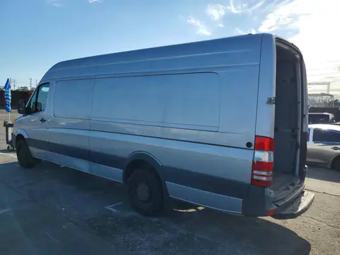 WD3PE8CD8HP557264 — 2017 Mercedes-Benz Sprinter, zdjęcie 2 z Аукцион 07.10.2026, Tył