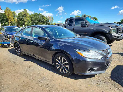 1N4AL3AP0HC245938 — 2017 Nissan Altima, foto 4 de Аукцион 29.10.2026, Lateral