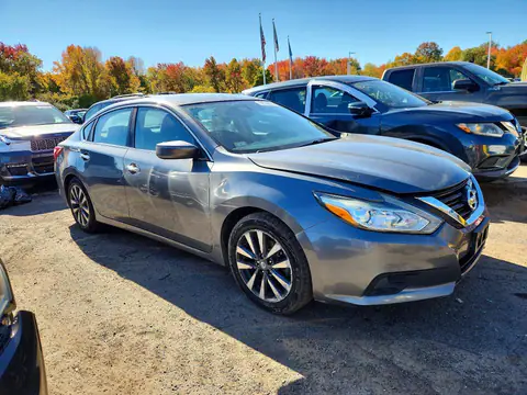 1N4AL3AP8HC247968 — 2017 Nissan Altima, фото 4 с аукциона Аукцион 22.10.2026, Мелкие вмятины и царапины