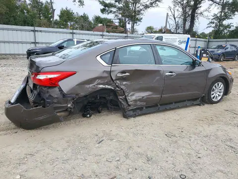 1N4AL3AP7HC142354 — 2017 Nissan Altima, zdjęcie 3 z Аукцион 20.10.2026, Tył