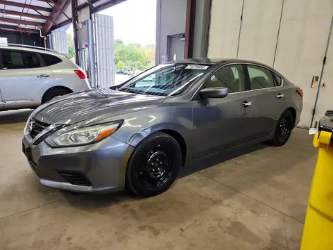 1N4AL3AP3JC116162 — 2018 Nissan Altima, Parte delantera (Front End), fotos antes de reparar